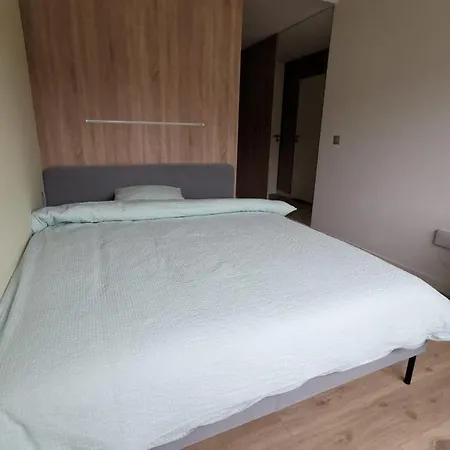 Smallville Hotel Sion